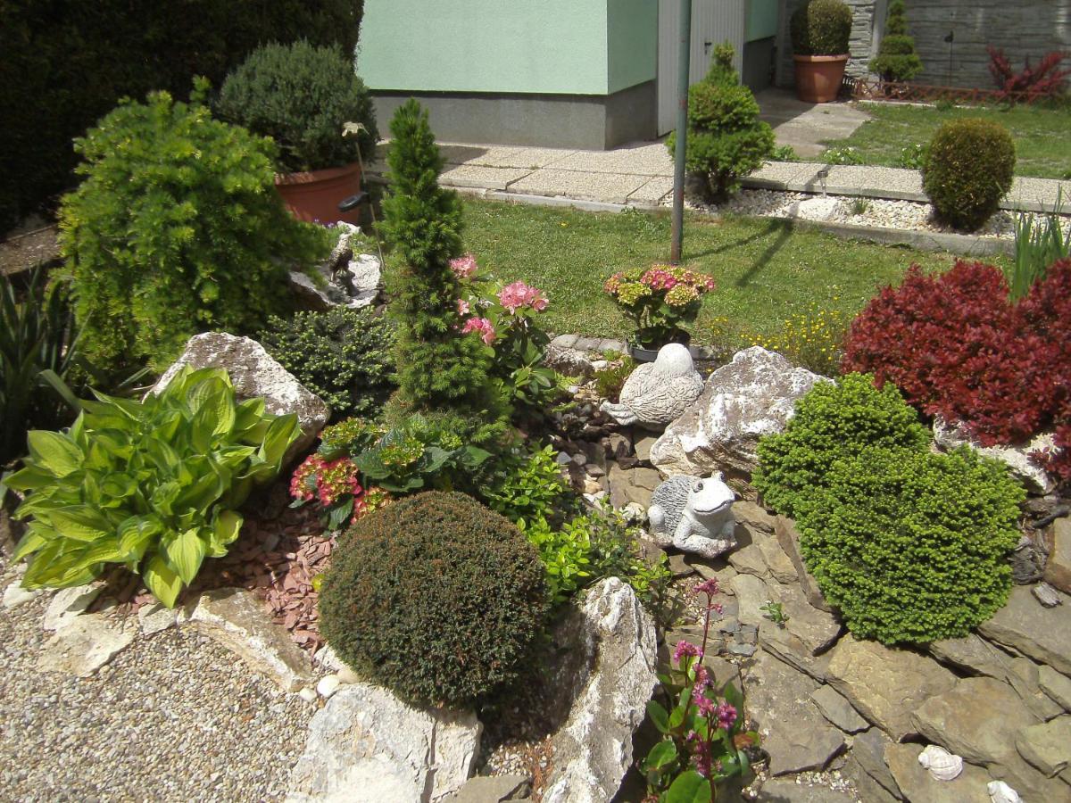 Apartman Ludmila Huncovce Exterior foto